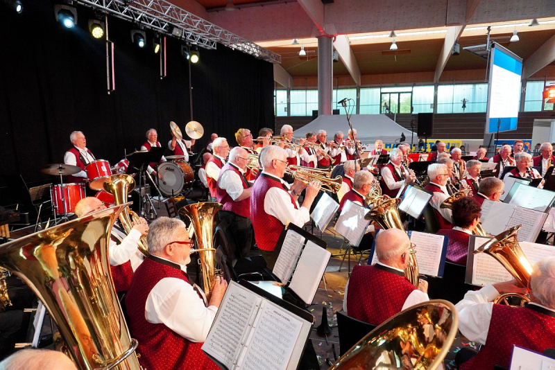 Seniorenblasorchester beim Wertungsspiel in der Arena Geisingen 2023_7